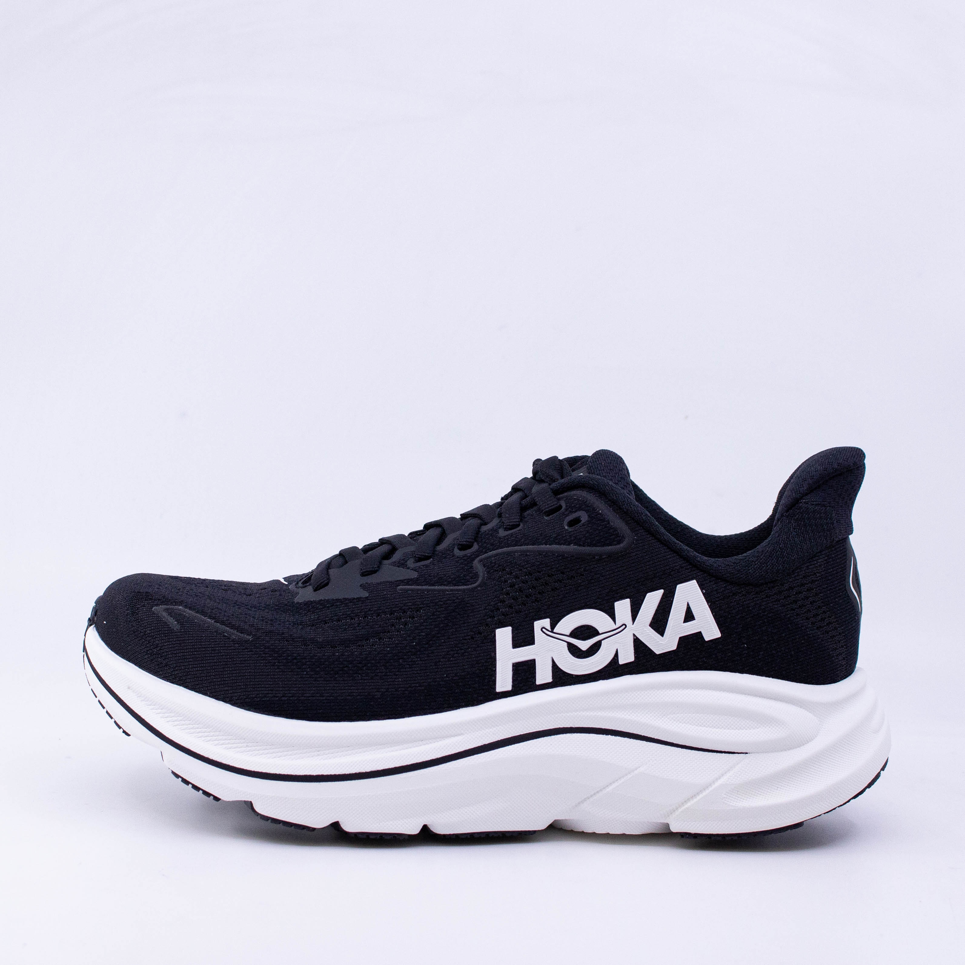 Hoka Clifton 10 (D Wide) Womens Black/White - Frontrunner Colombo