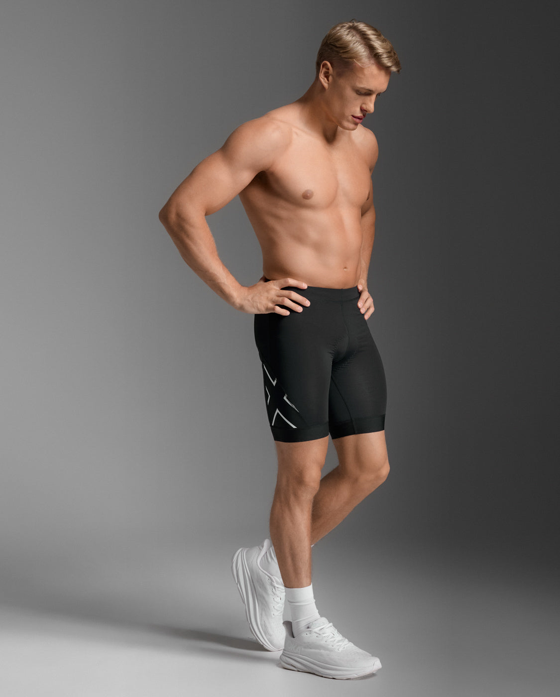 2XU Core 8 Inch Tri Short Mens - Frontrunner Colombo