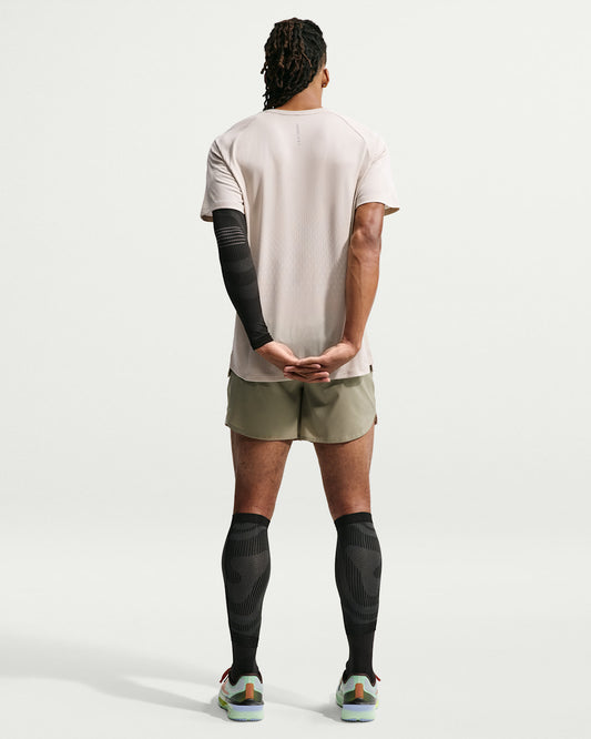 Nike Stride Aero-FIT Short-Sleeve Running Top Mens - Cream II/Sail - Frontrunner Colombo