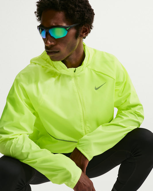 Nike UV Repel Miler Jacket Mens Volt - Frontrunner Colombo