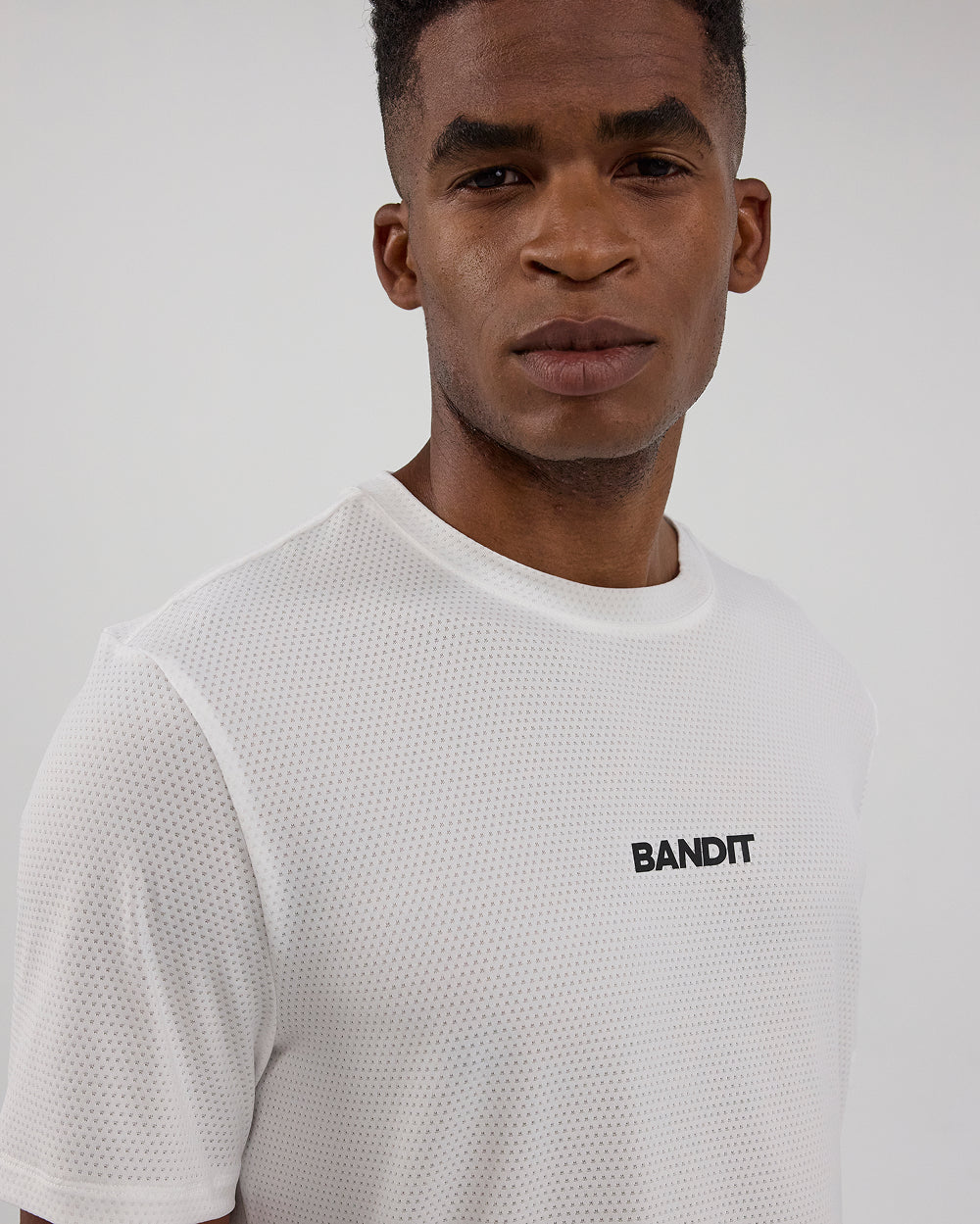 Bandit Micromesh™ Run Tee Men's - White - Frontrunner Colombo