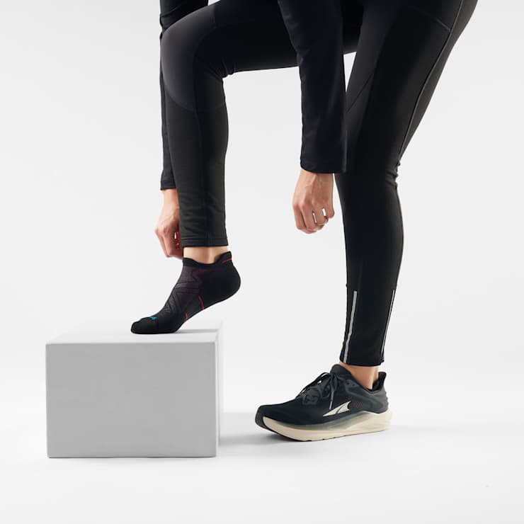 Smartwool Run Targeted Cushion Low Ankle Women's - Black - Frontrunner Colombo