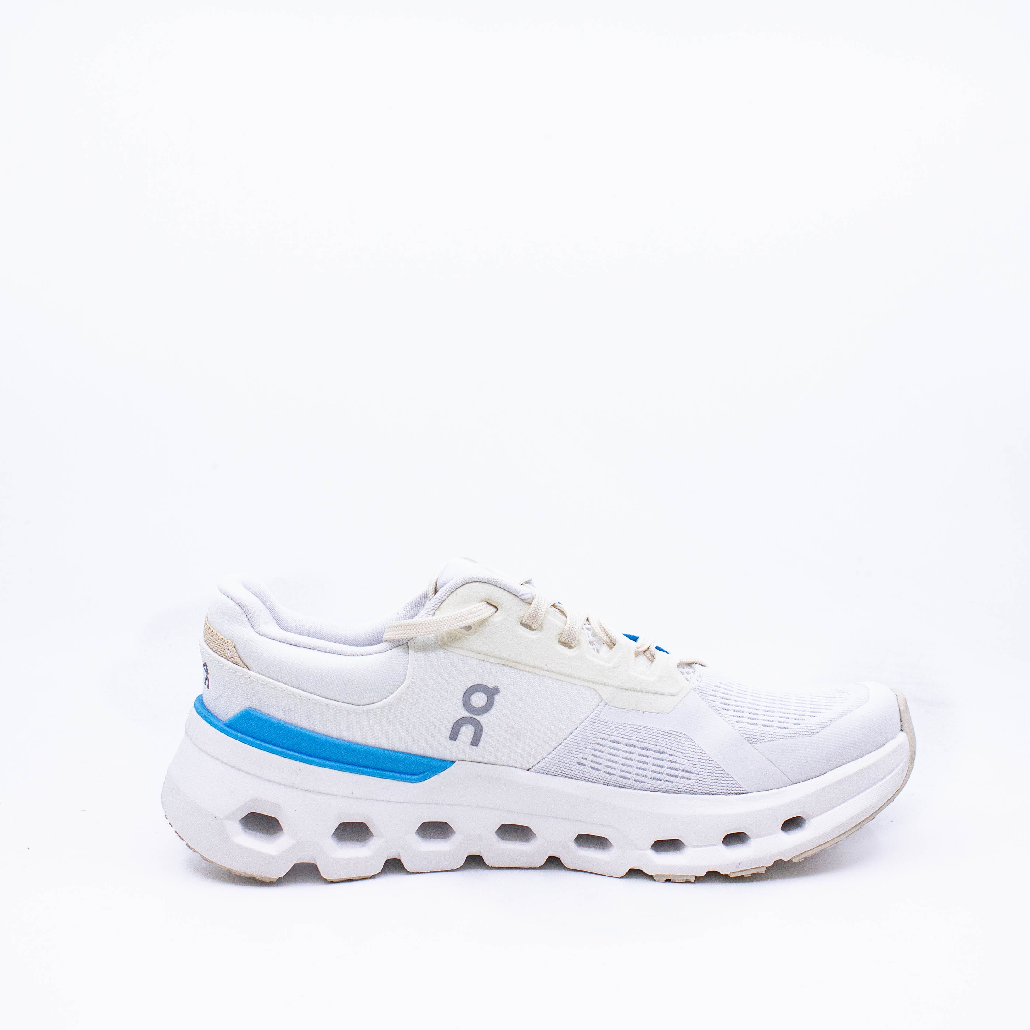 On Cloudrunner 2 (B Standard) Womens White/Horizon - Frontrunner Colombo
