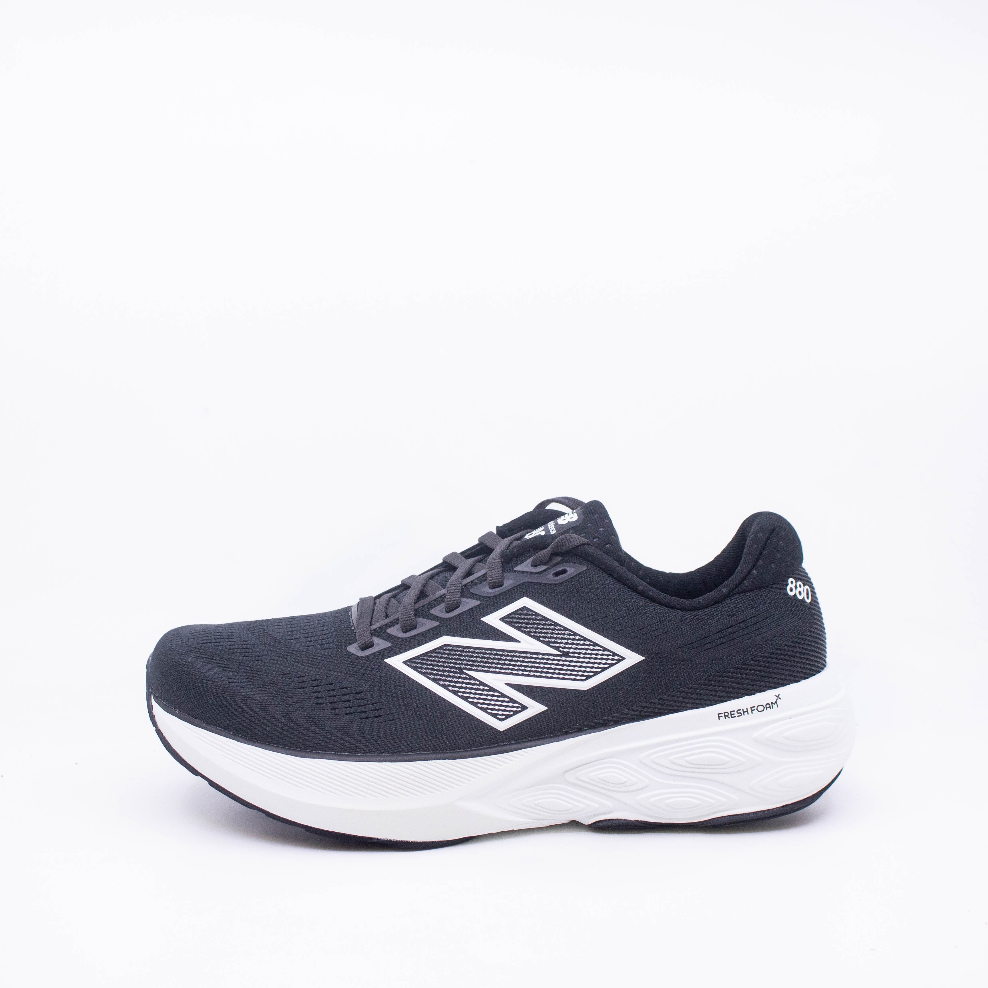 New Balance 880v15 (2E Wide) Mens Black/White - Frontrunner Colombo