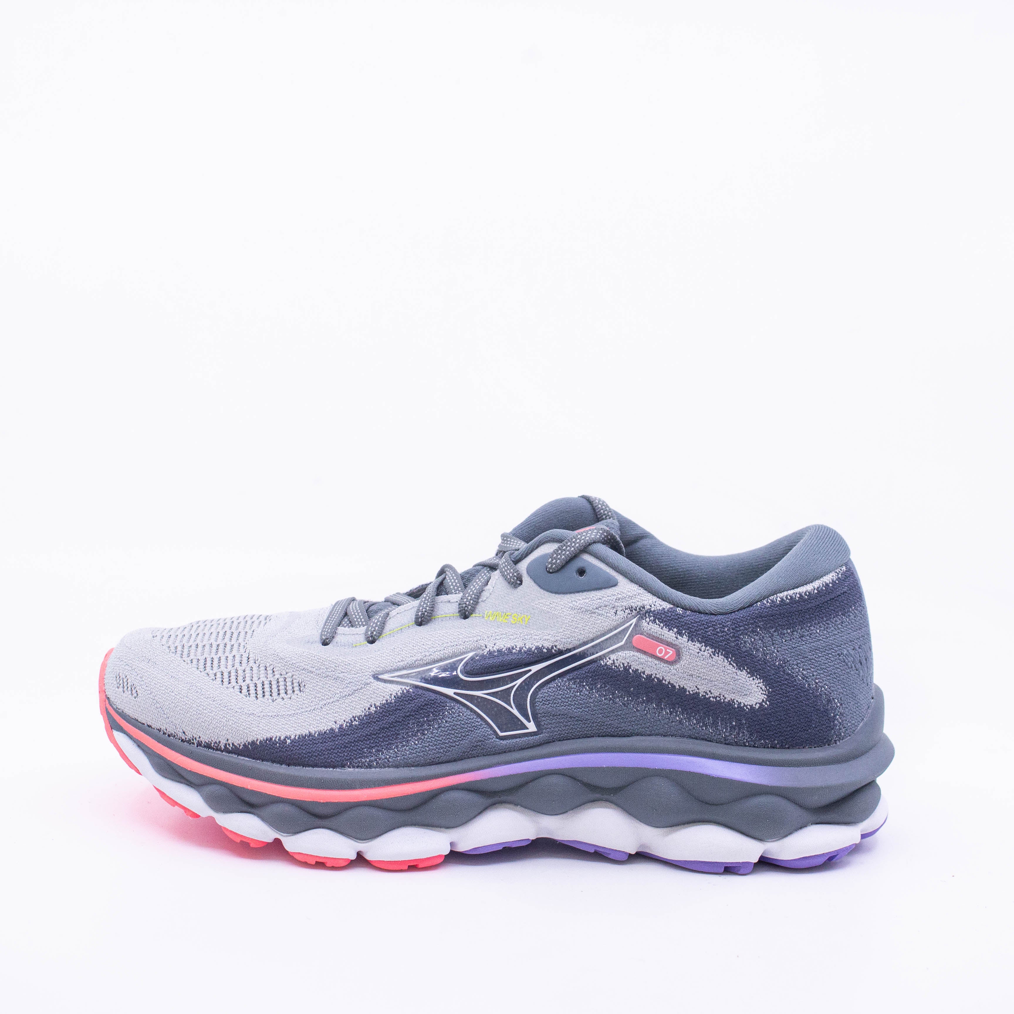 Mizuno Wave Sky 7 (B Standard) Womens - Frontrunner Colombo