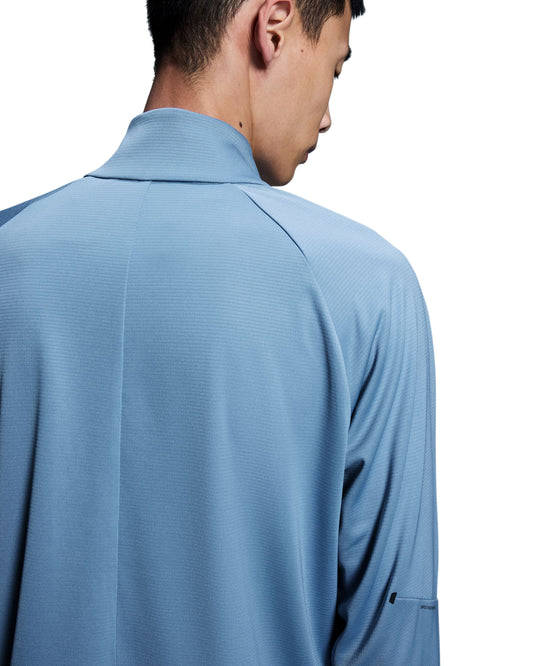 On Climate Shirt (Mens) Chambray - Frontrunner Colombo