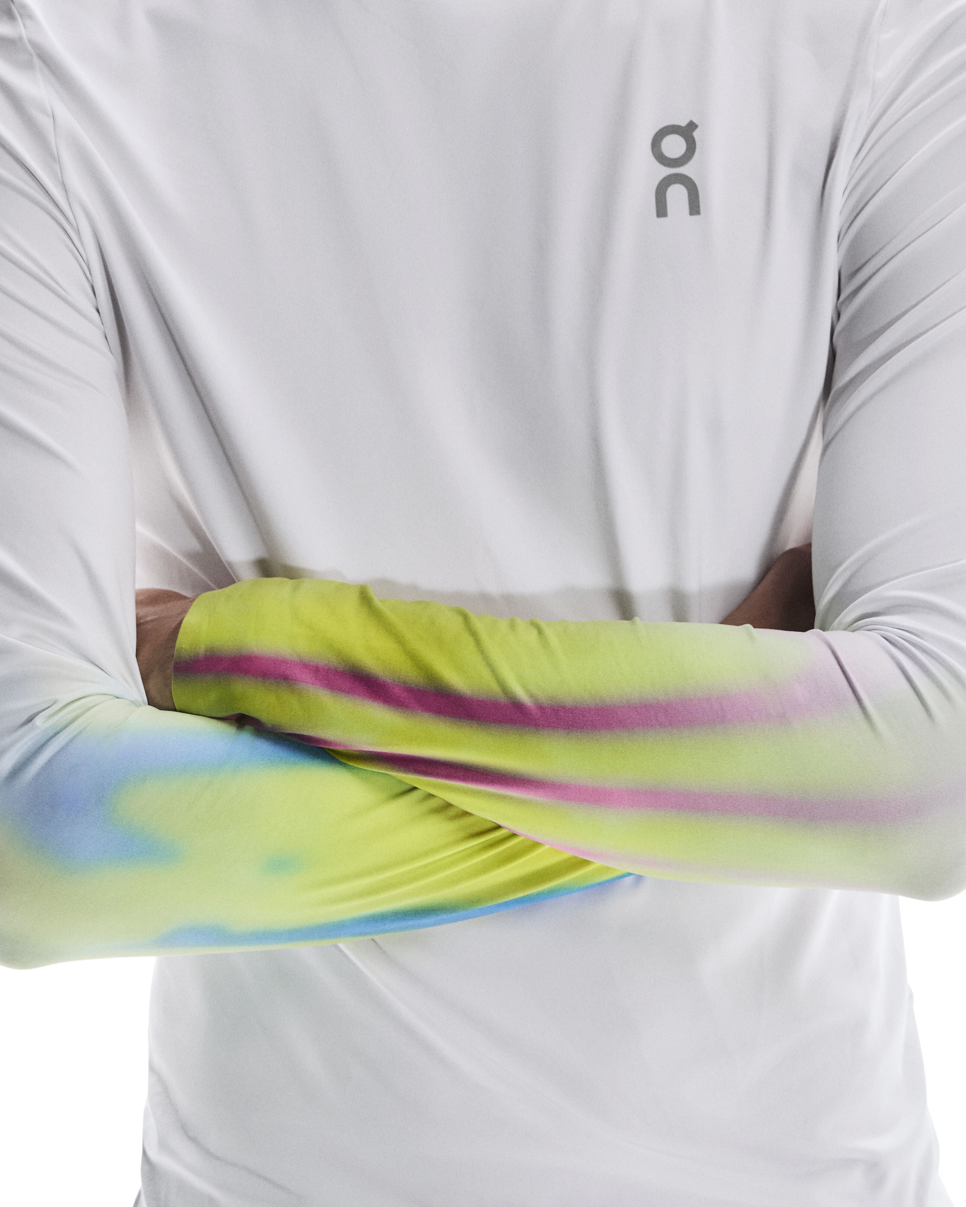 On Pace Long-T Mens White - Frontrunner Colombo