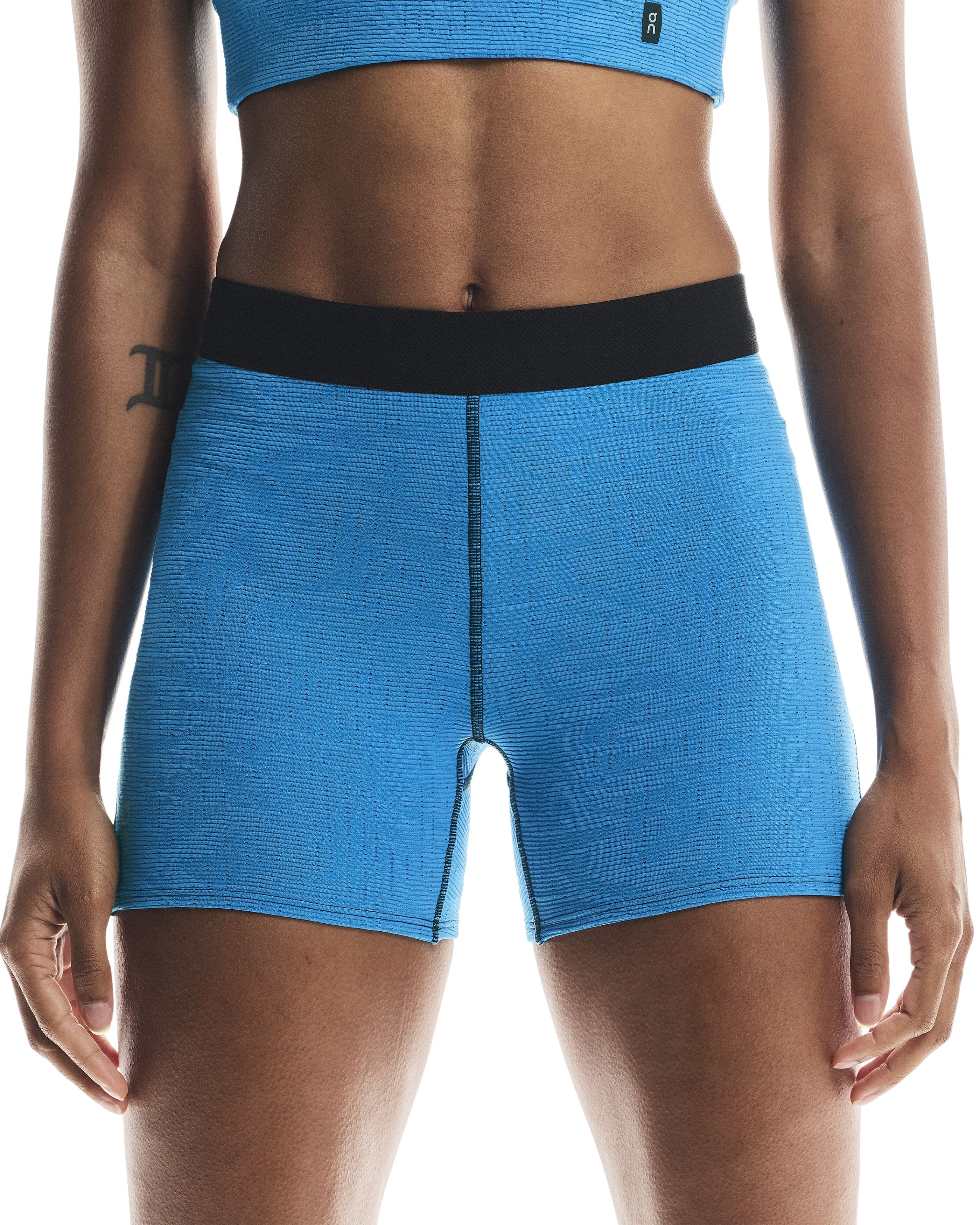 On Pace Tights Short Womens - Malibu - Frontrunner Colombo