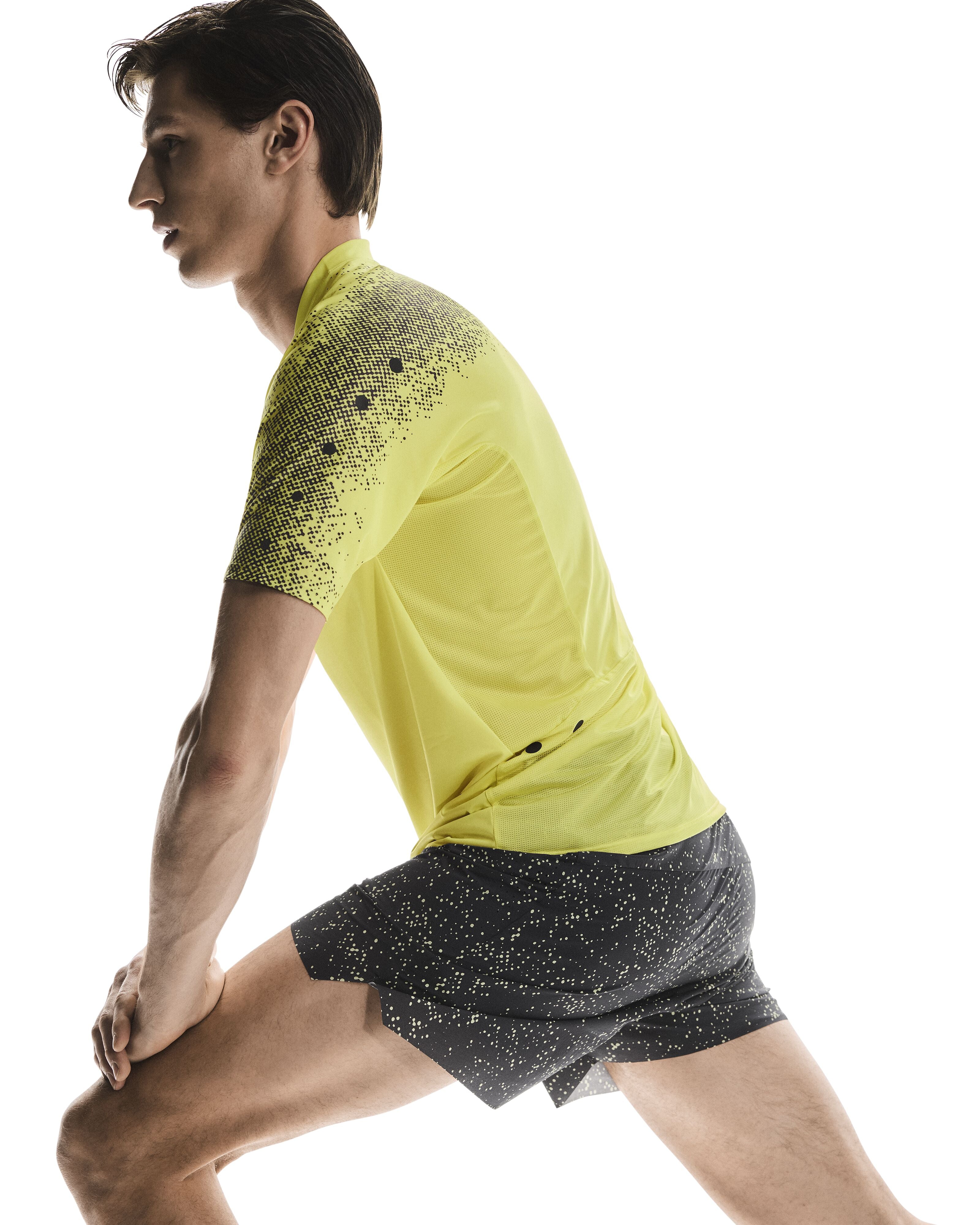 On Ultra Short Mens Iron/Lime - Frontrunner Colombo