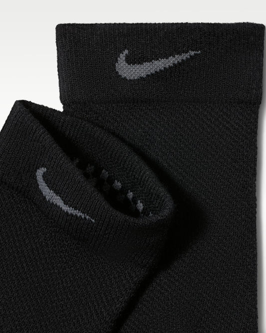 Nike Running Lightweight Crew Socks - Black - Frontrunner Colombo