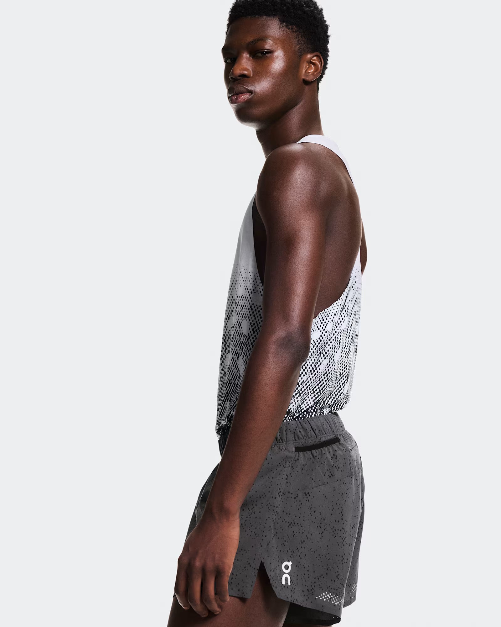 On Zero Shorts Mens Iron/ Black - Frontrunner Colombo